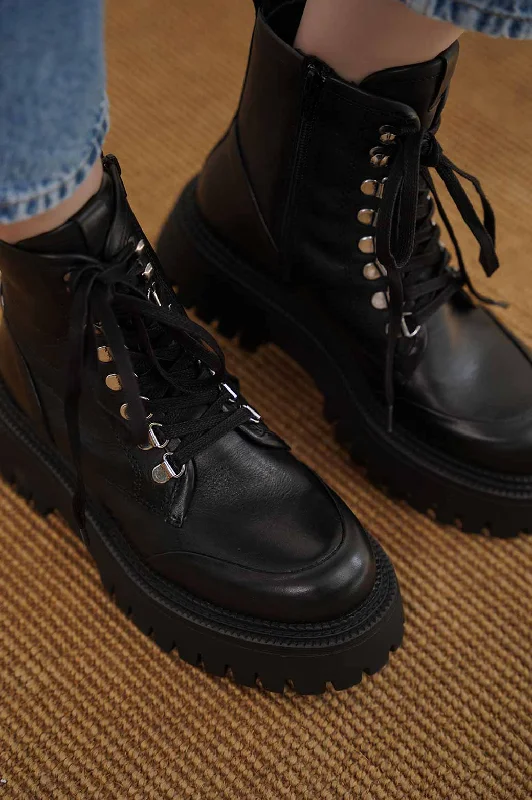 LEATHER COMBAT BOOTS