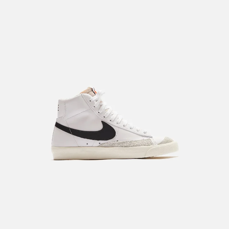 Nike WMNS Blazer Mid 77 - Vintage White / Black / Sail