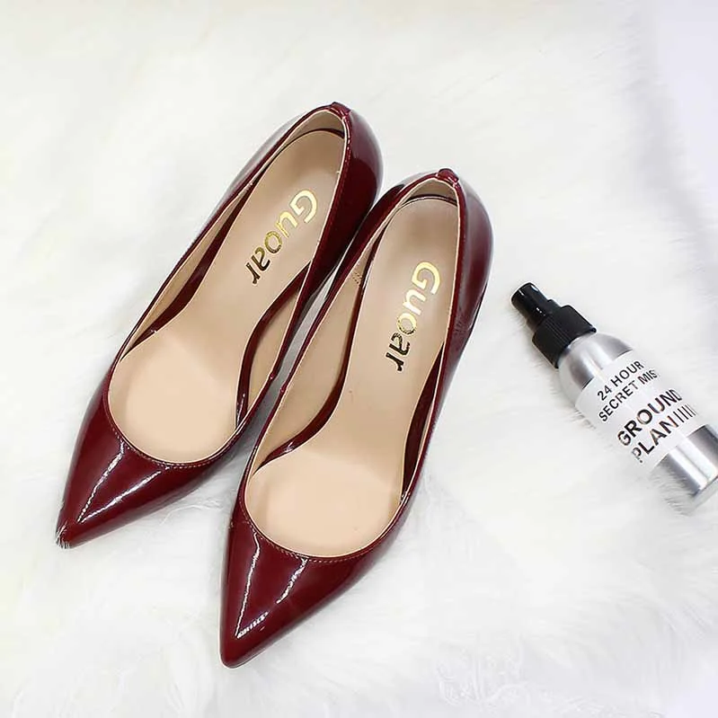 Wine red