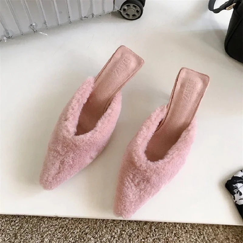Fashion Women's Slippers Ladies Mules Shoes Furry Rubber Slippers Outdoor
