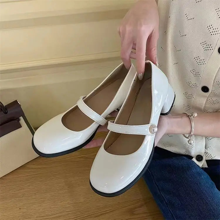 White (Heel 4.5cm)