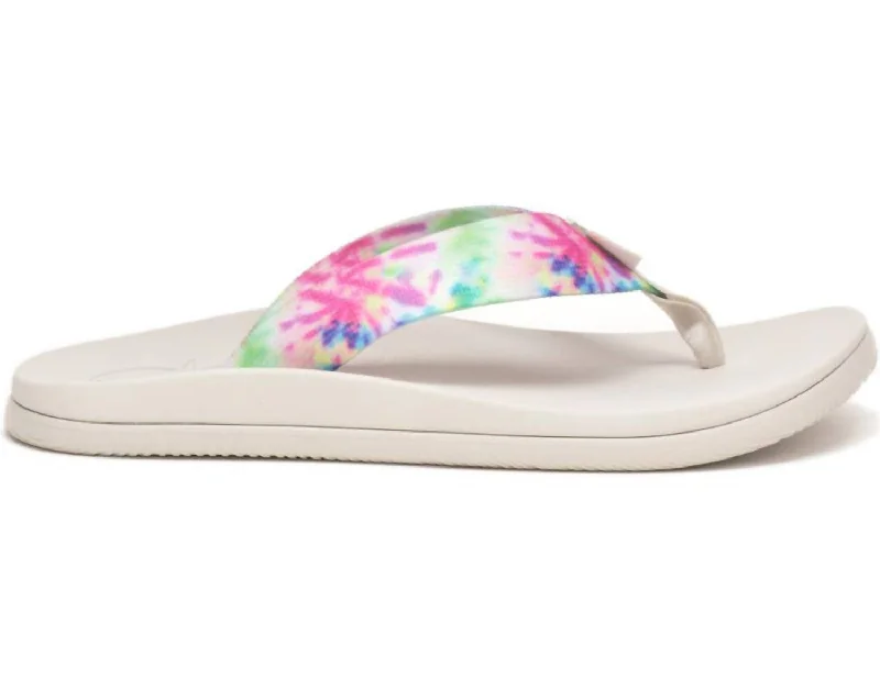 Women's Chillos Flip Flops In Light Tie Dye