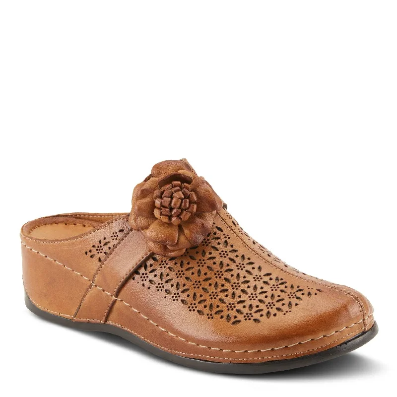 Women's Lilybean Clog In Camel