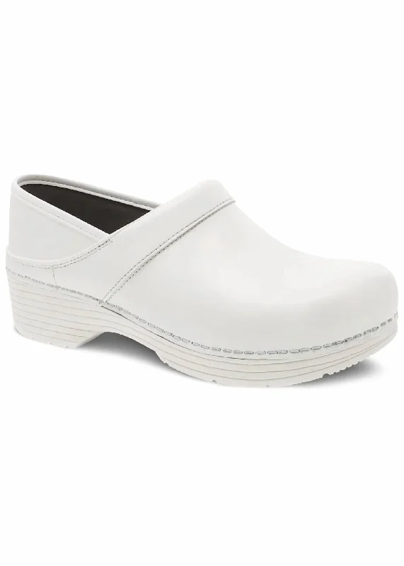 Womens Professional Lt Clog- Medium Width In White